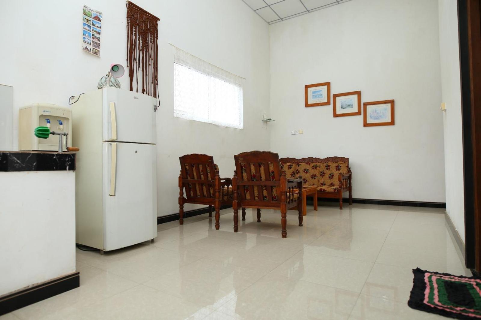 Sujee'S Guest House With Two Bed Rooms Anuradhapura Bagian luar foto
